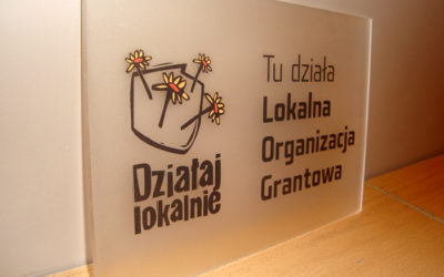 Jak stworzyć efektywną reklamę z wykorzystaniem szyldów z dibondu Artmatt Warszawa?